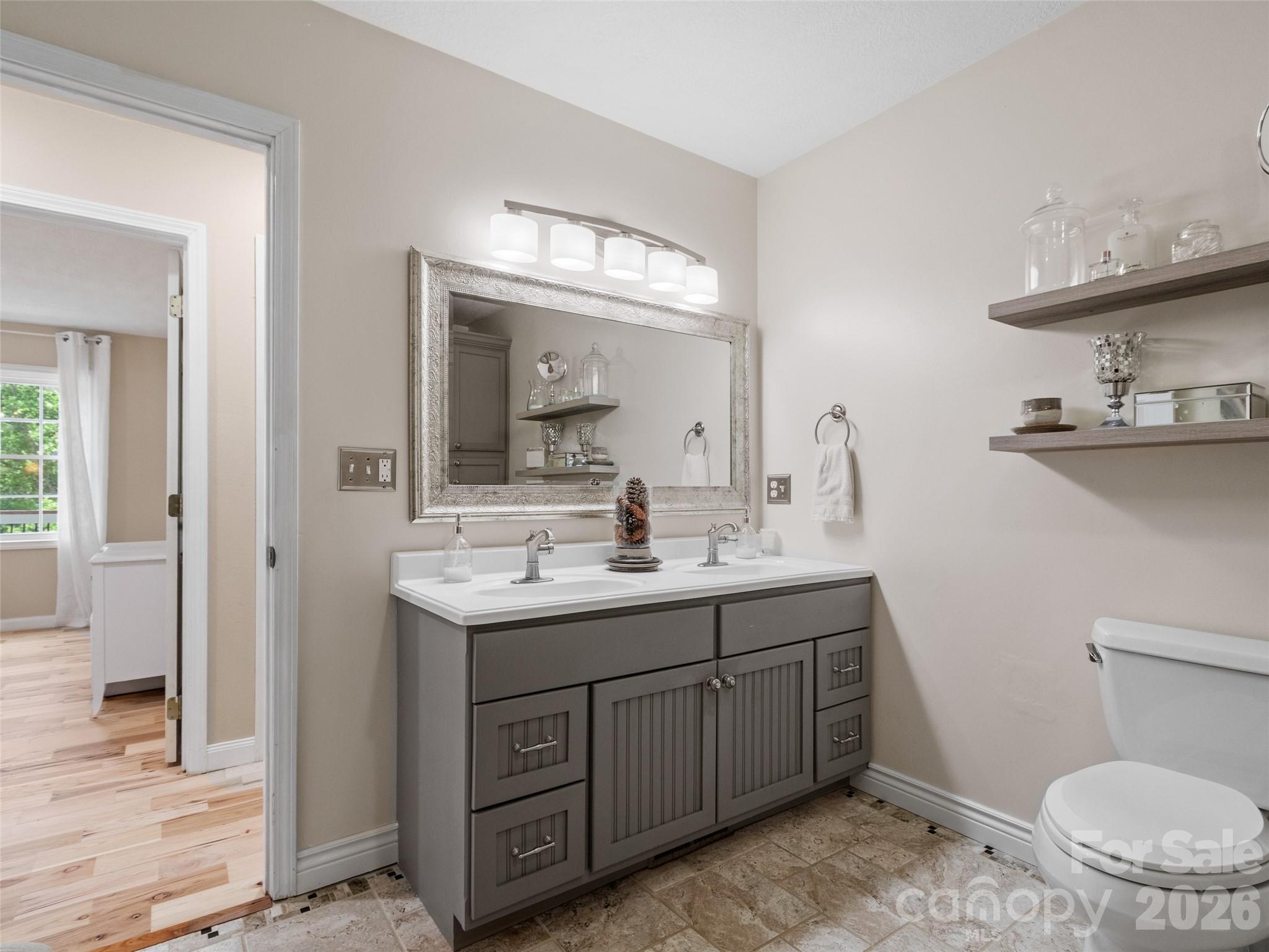 189 Poverty Branch Road — Barnardsville