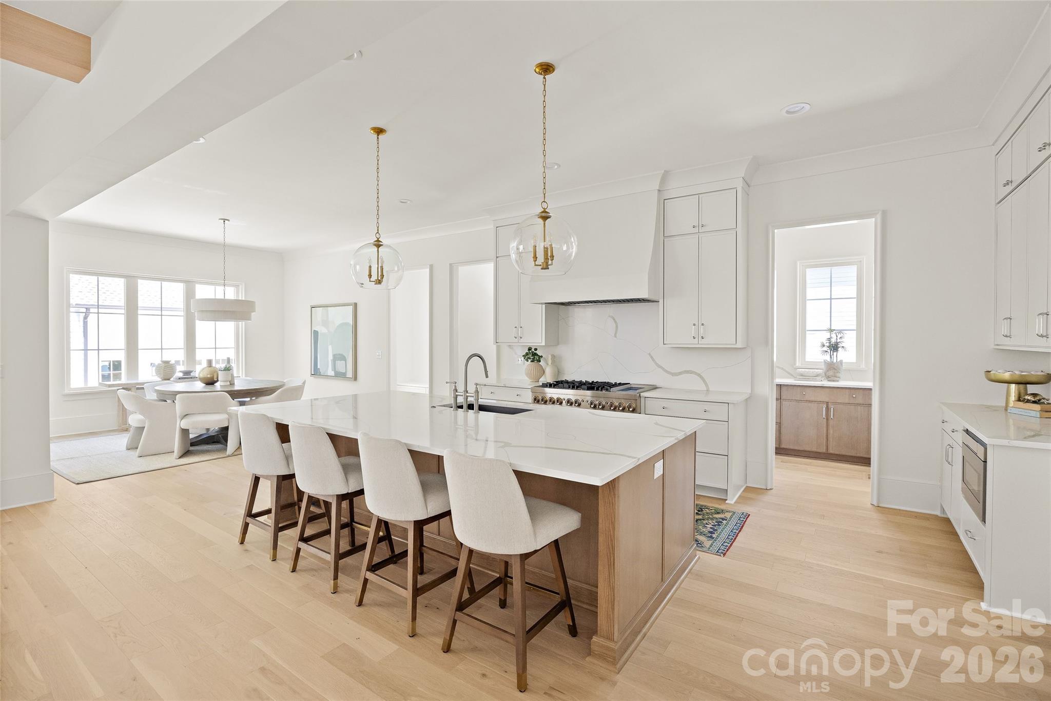 4628 Water Oak Road — Charlotte