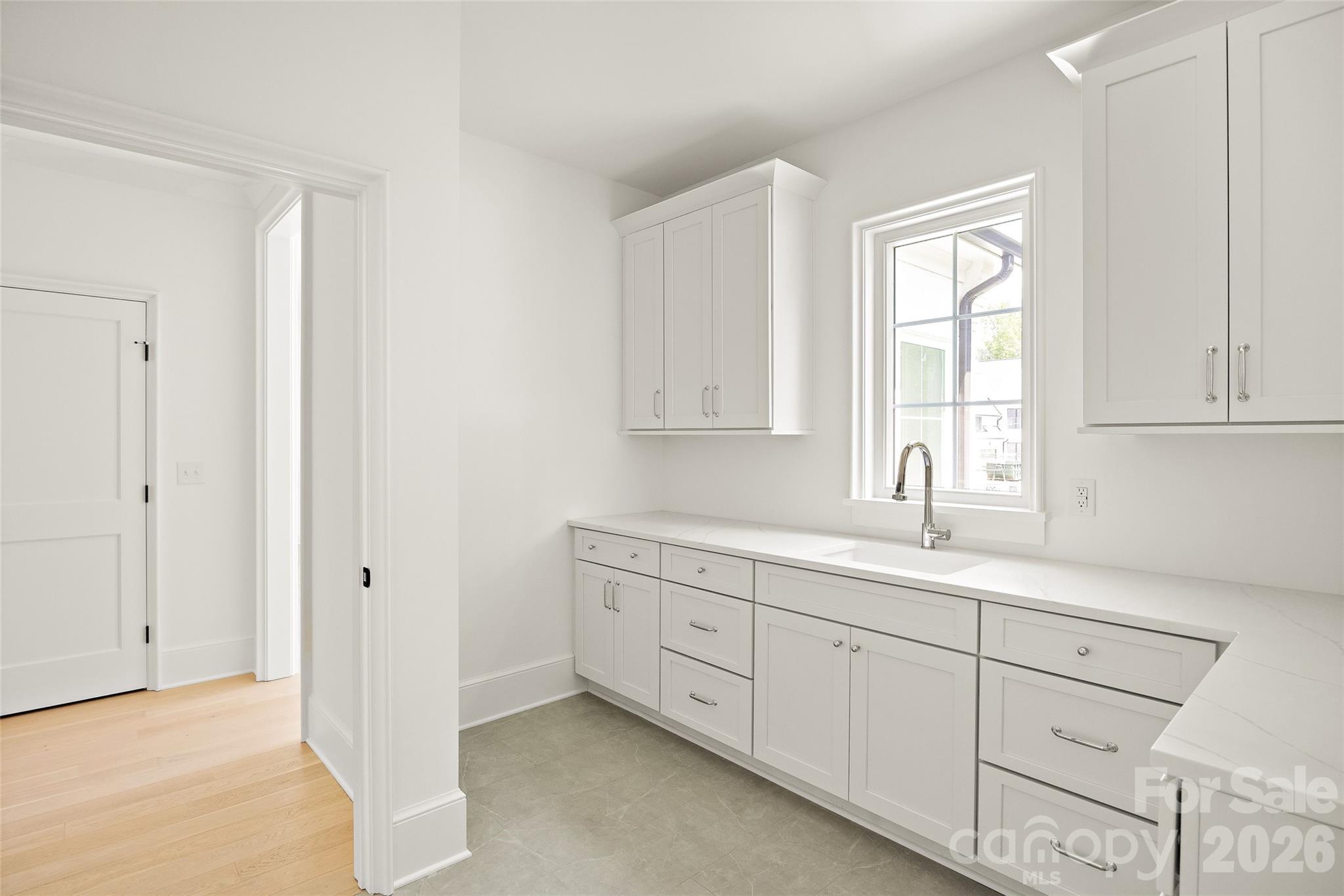 4628 Water Oak Road — Charlotte