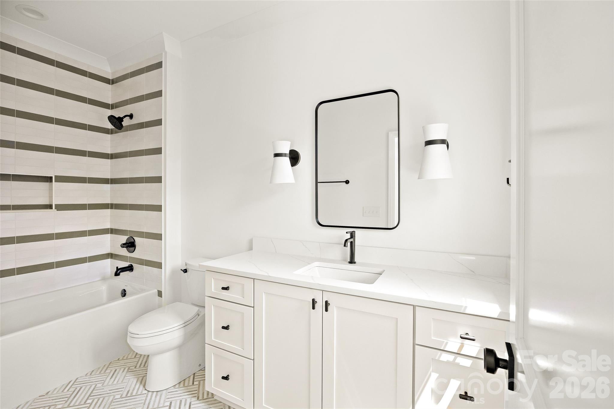 4628 Water Oak Road — Charlotte