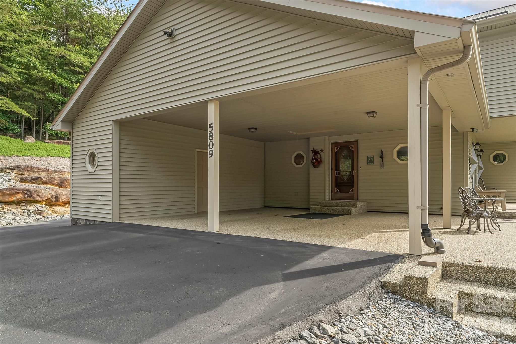 5809 Old NC 18 None — Connelly Springs