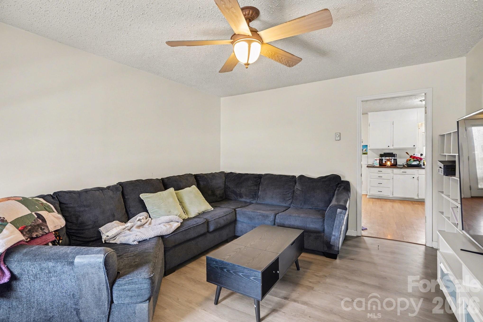 1004 Oakwood Avenue — Kannapolis