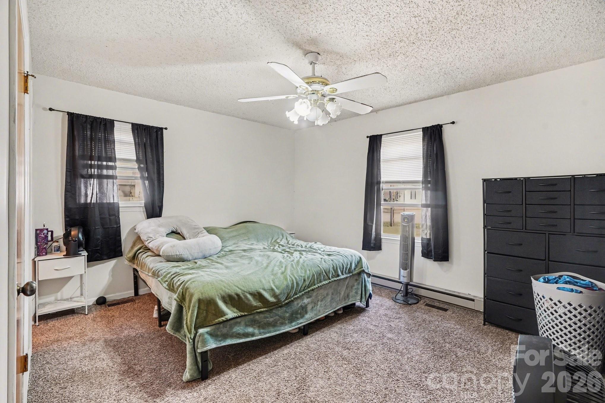 1004 Oakwood Avenue — Kannapolis