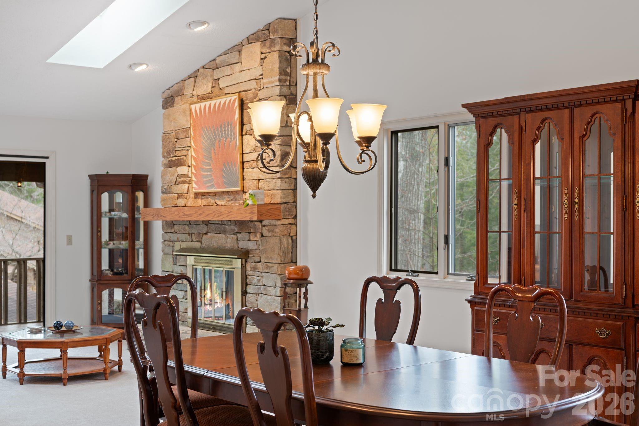 301 N Scarlet Oak Lane — Hendersonville