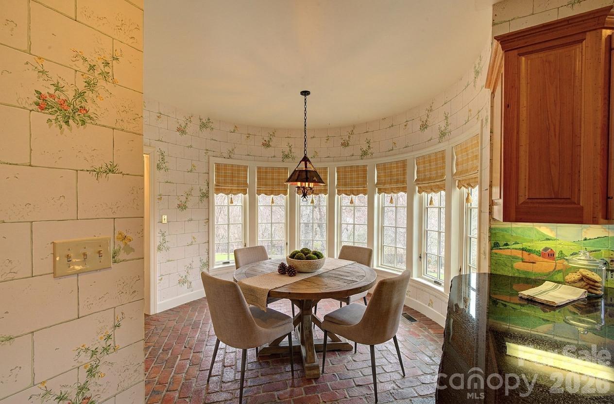 21 Eagle Rock Road — Landrum