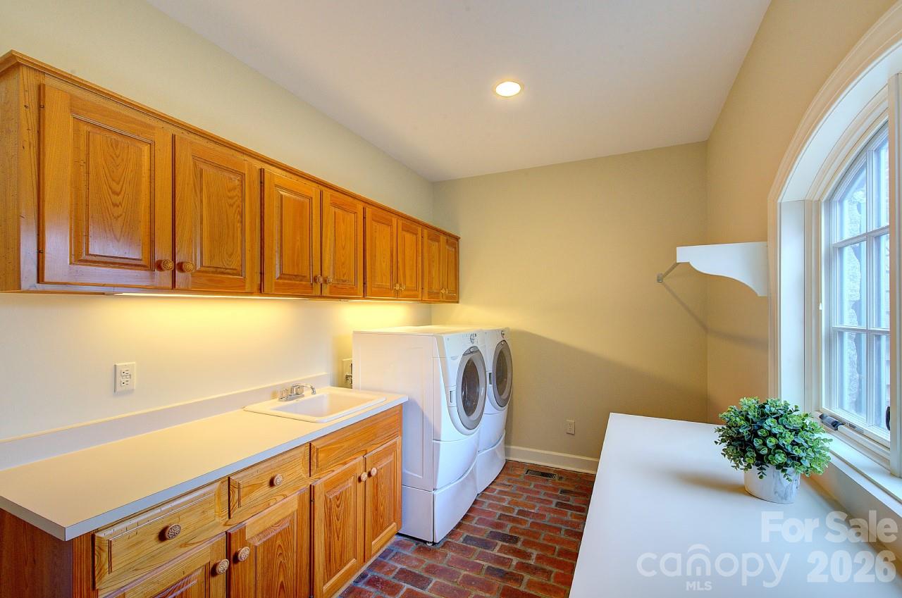 21 Eagle Rock Road — Landrum