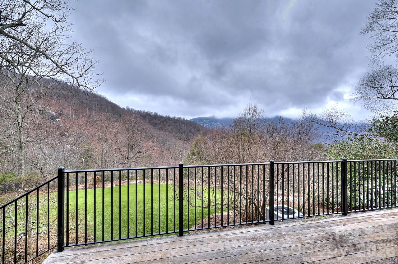 21 Eagle Rock Road — Landrum