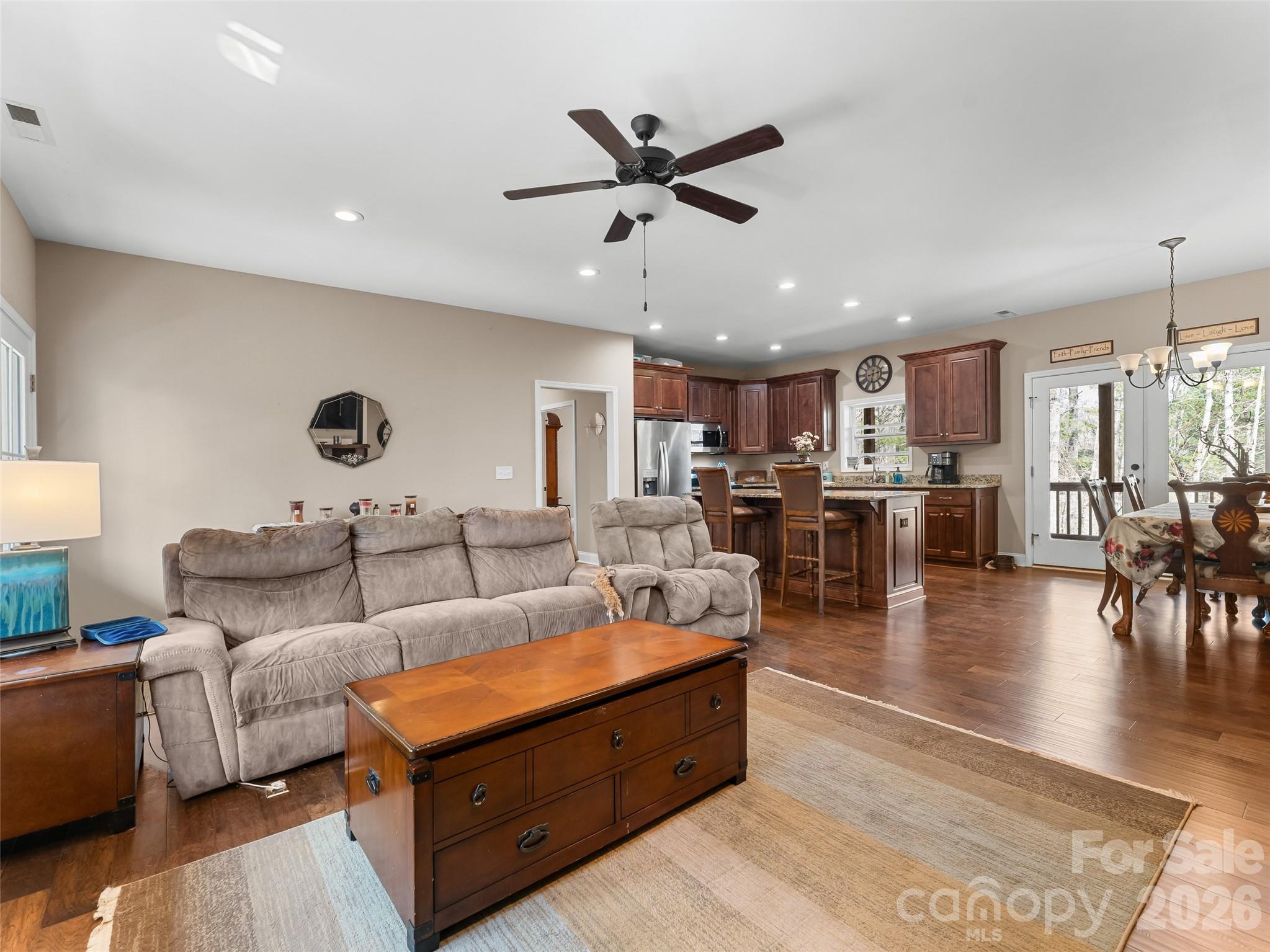 72 Summer Shade Court — Hendersonville
