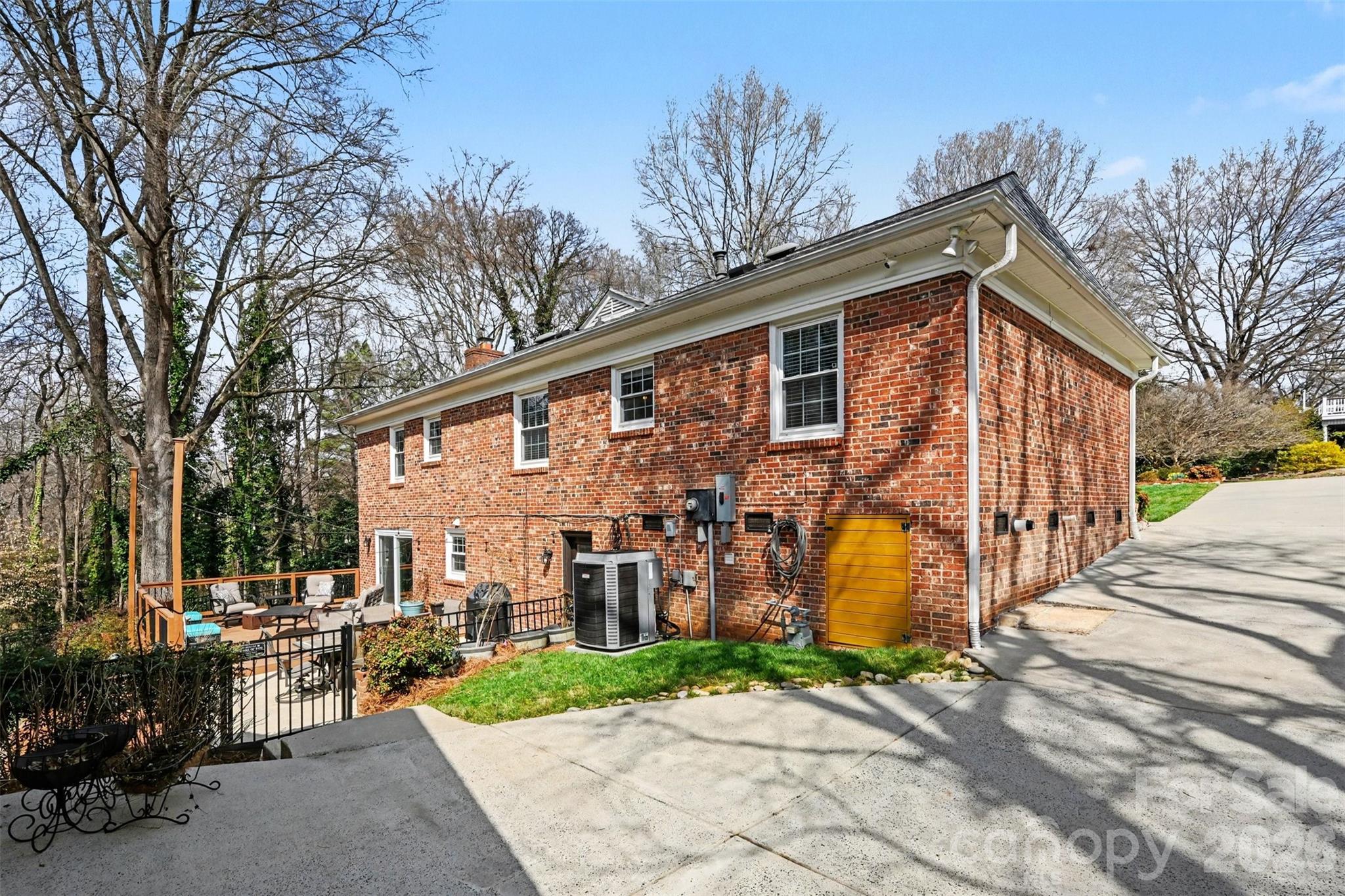 3832 Blowing Rock Way — Charlotte
