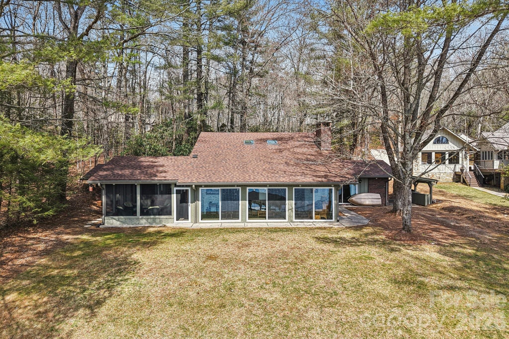 987 Cold Mountain Road — Lake Toxaway