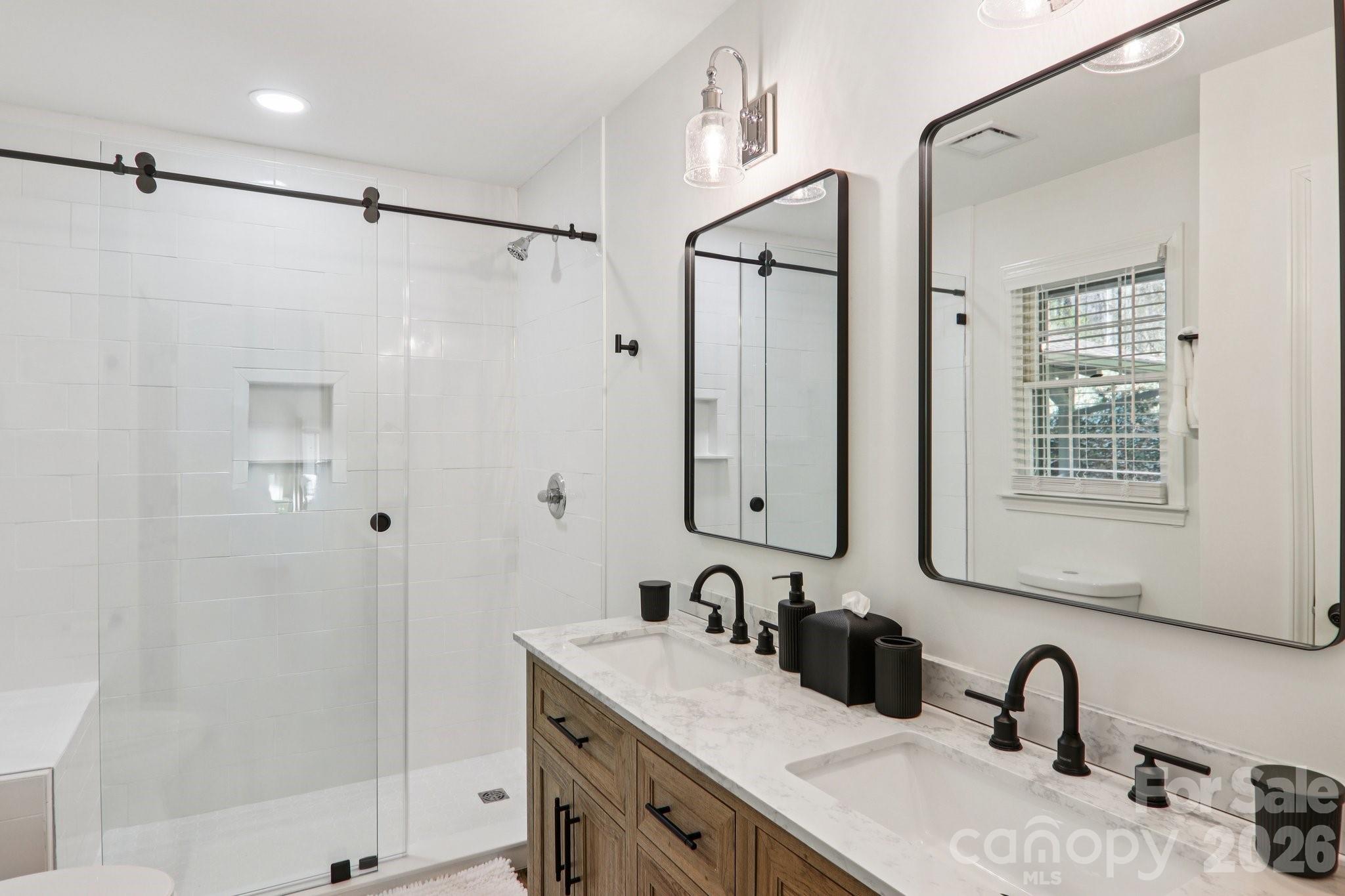 987 Cold Mountain Road — Lake Toxaway