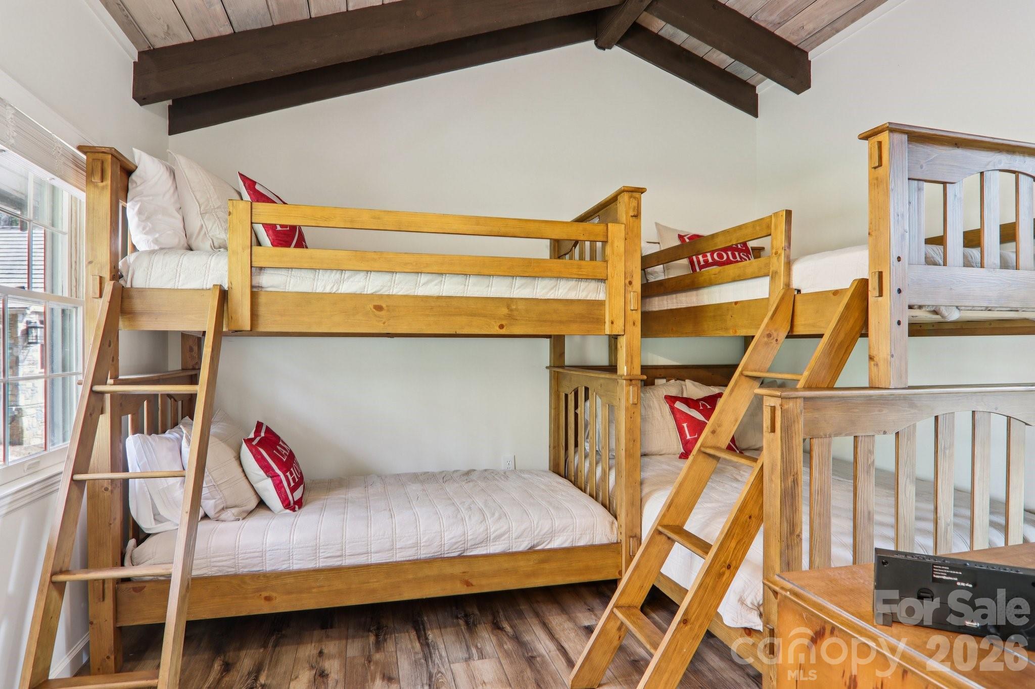 987 Cold Mountain Road — Lake Toxaway