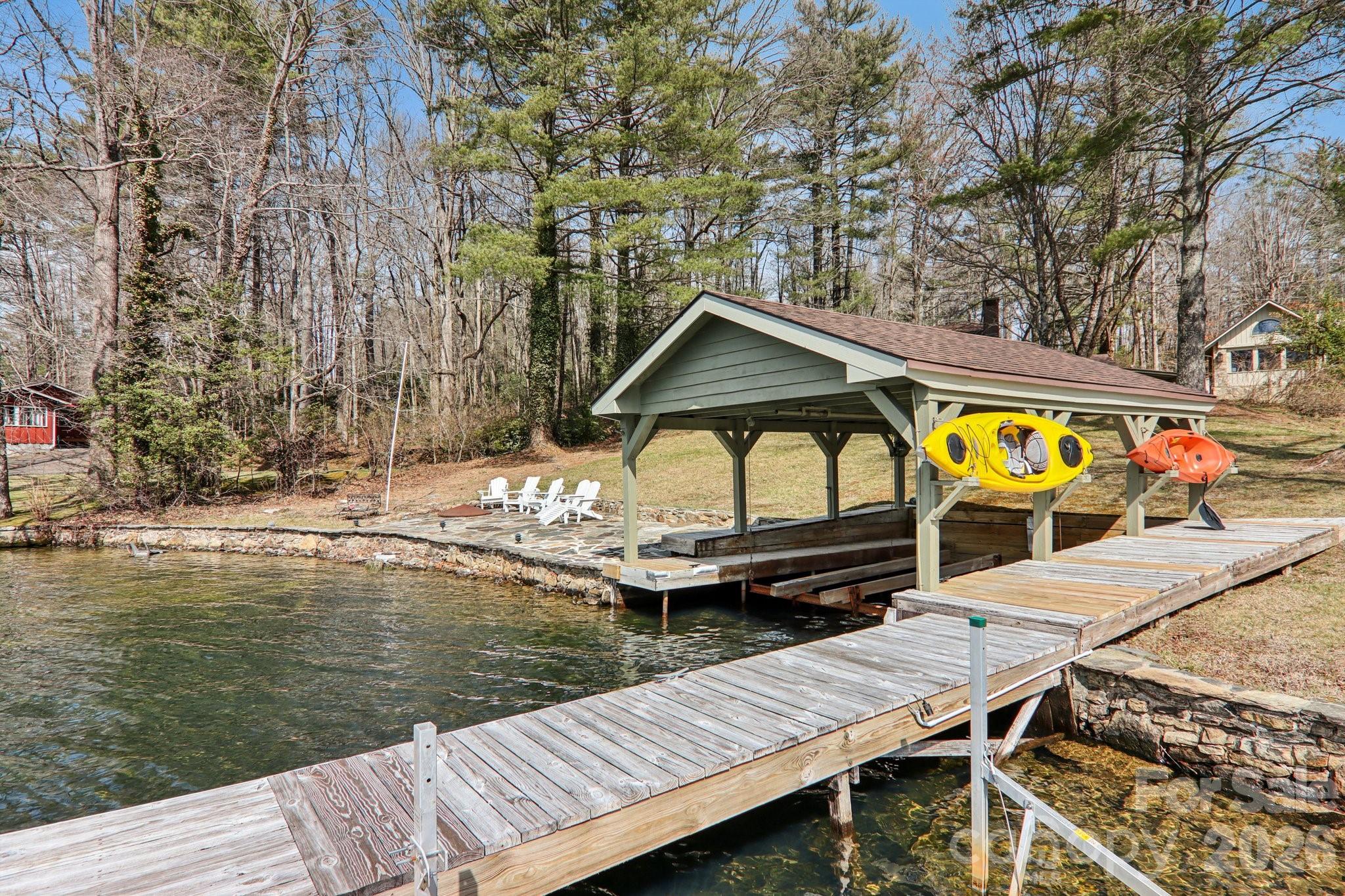 987 Cold Mountain Road — Lake Toxaway