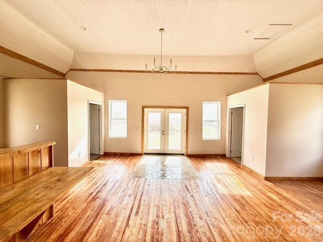 6367 NC 261 Highway — Bakersville