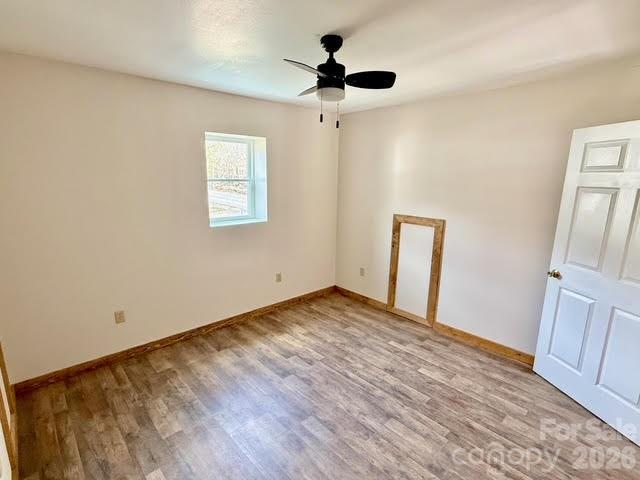 6367 NC 261 Highway — Bakersville
