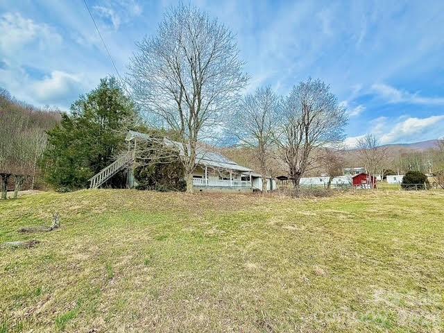 6367 NC 261 Highway — Bakersville