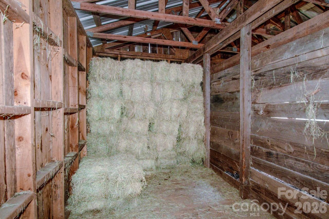 508 Liles Lane — Hiddenite