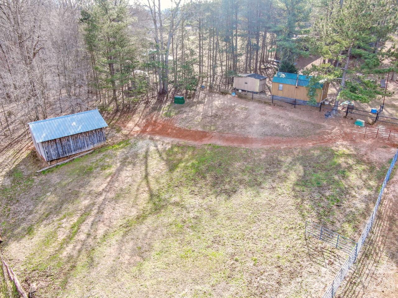 508 Liles Lane — Hiddenite