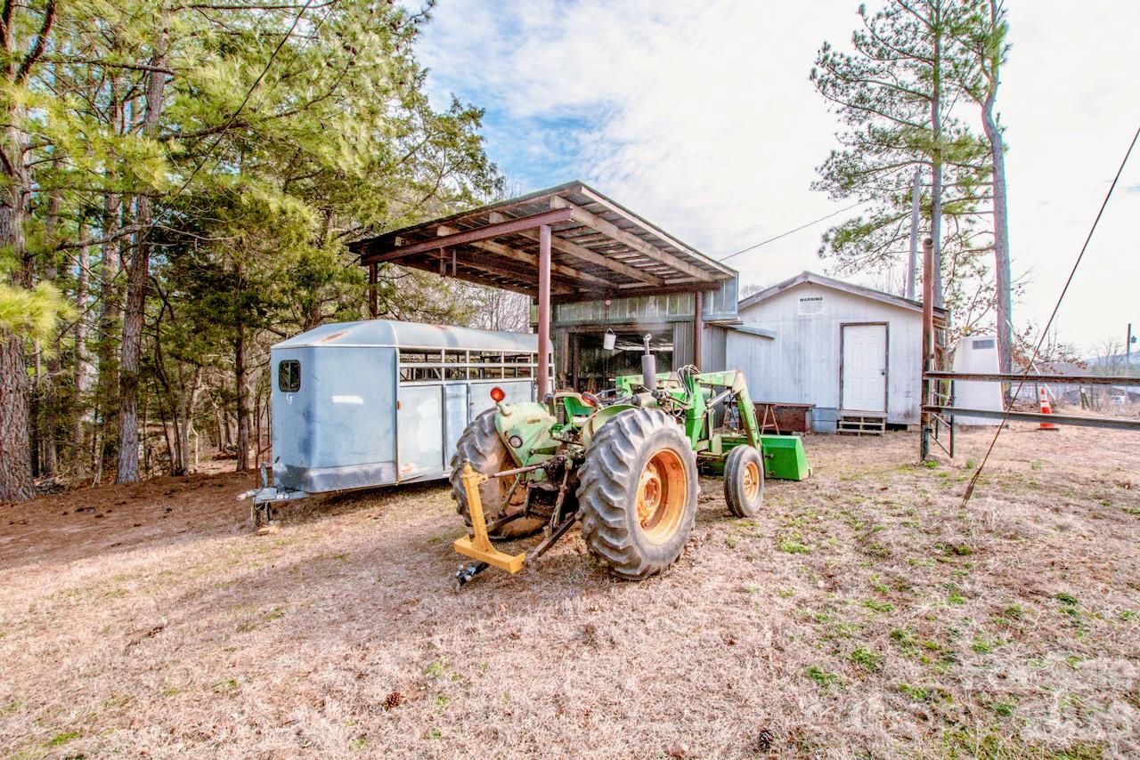 508 Liles Lane — Hiddenite