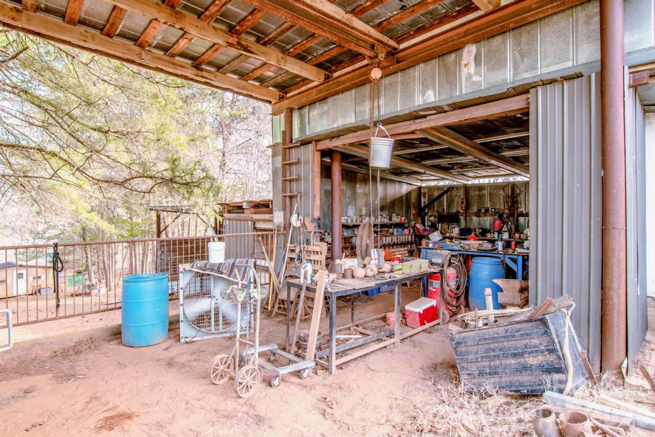 508 Liles Lane — Hiddenite