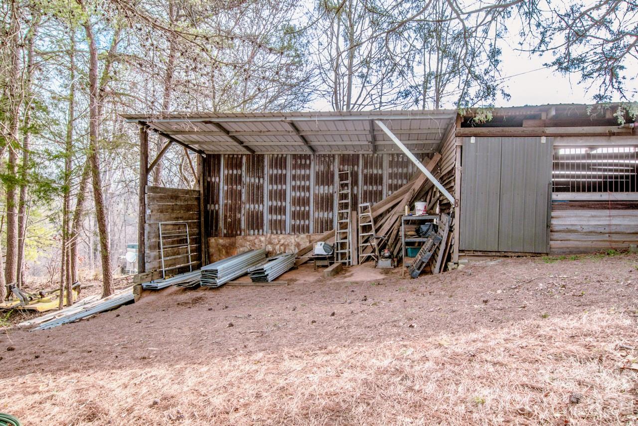 508 Liles Lane — Hiddenite