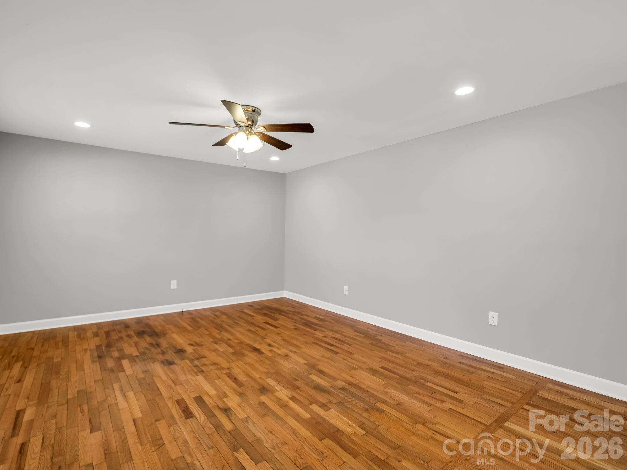 655 W Oconee Street — Chesnee