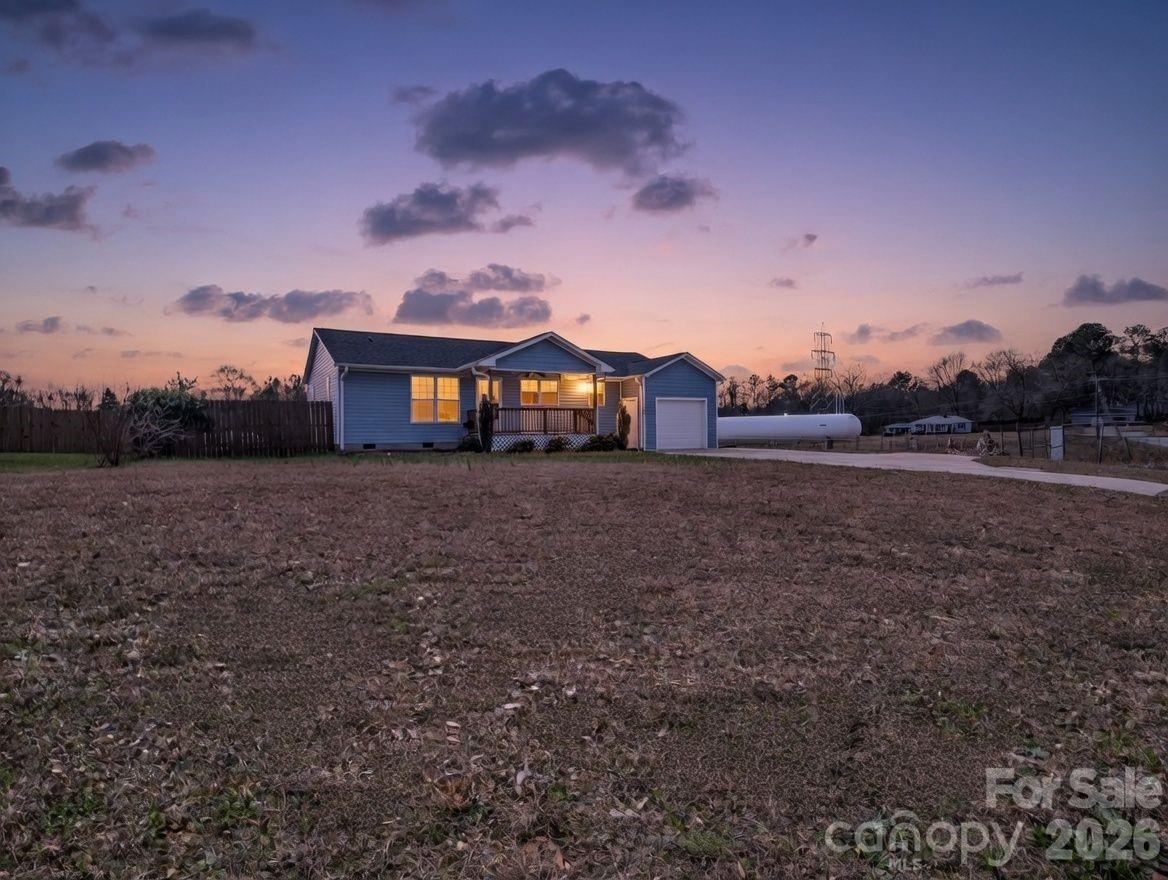 655 W Oconee Street — Chesnee