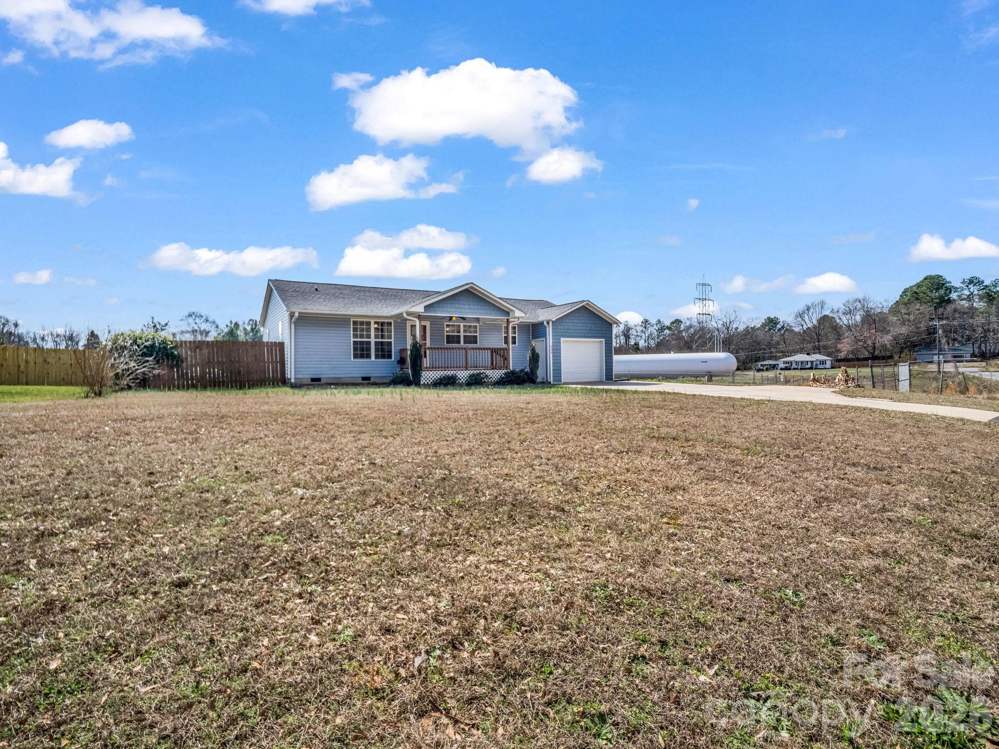 655 W Oconee Street — Chesnee