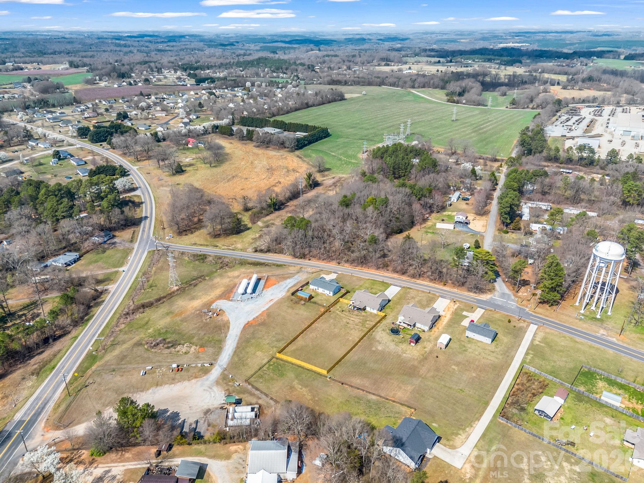 655 W Oconee Street — Chesnee