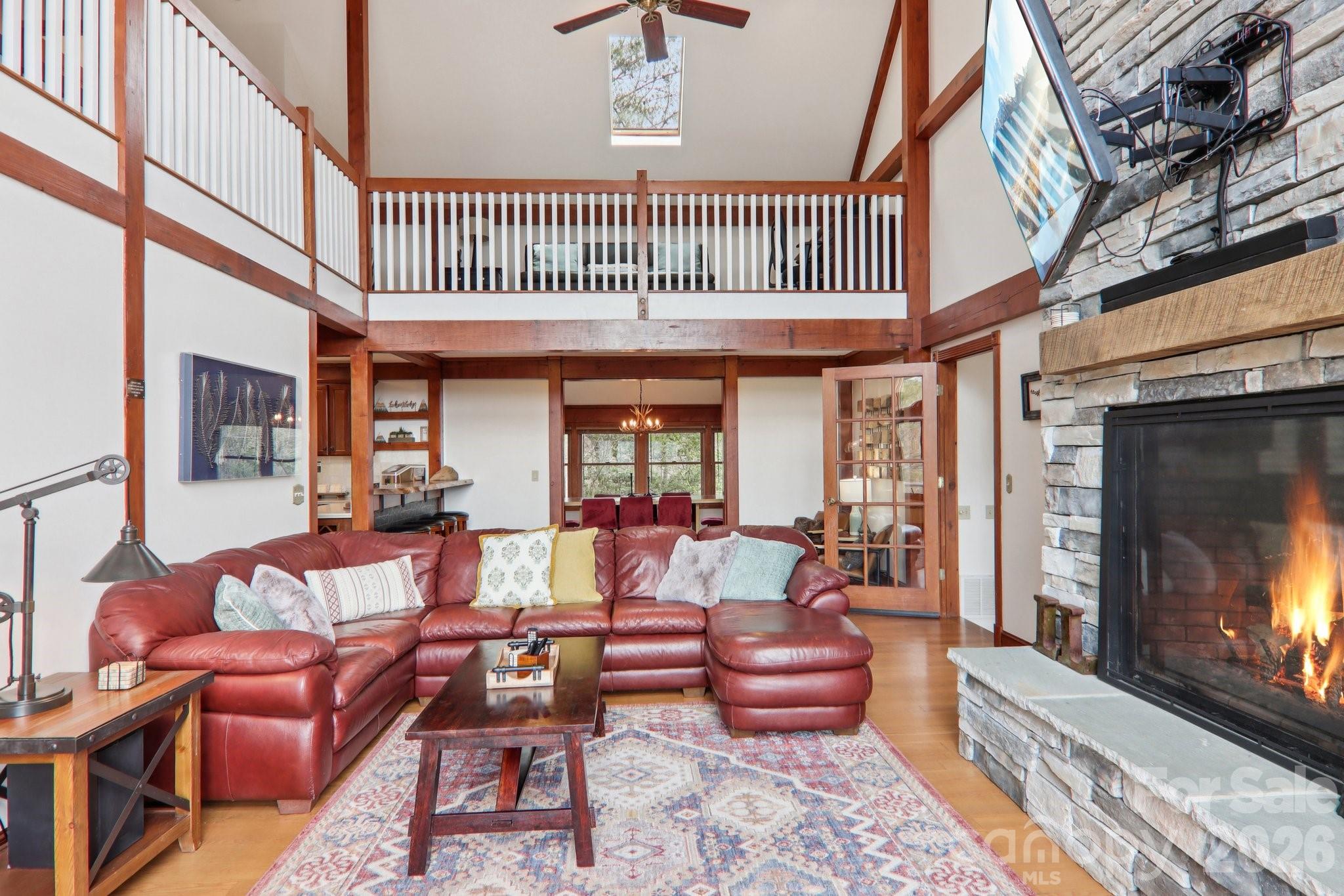 28 Nantahala Ridge — Bryson City