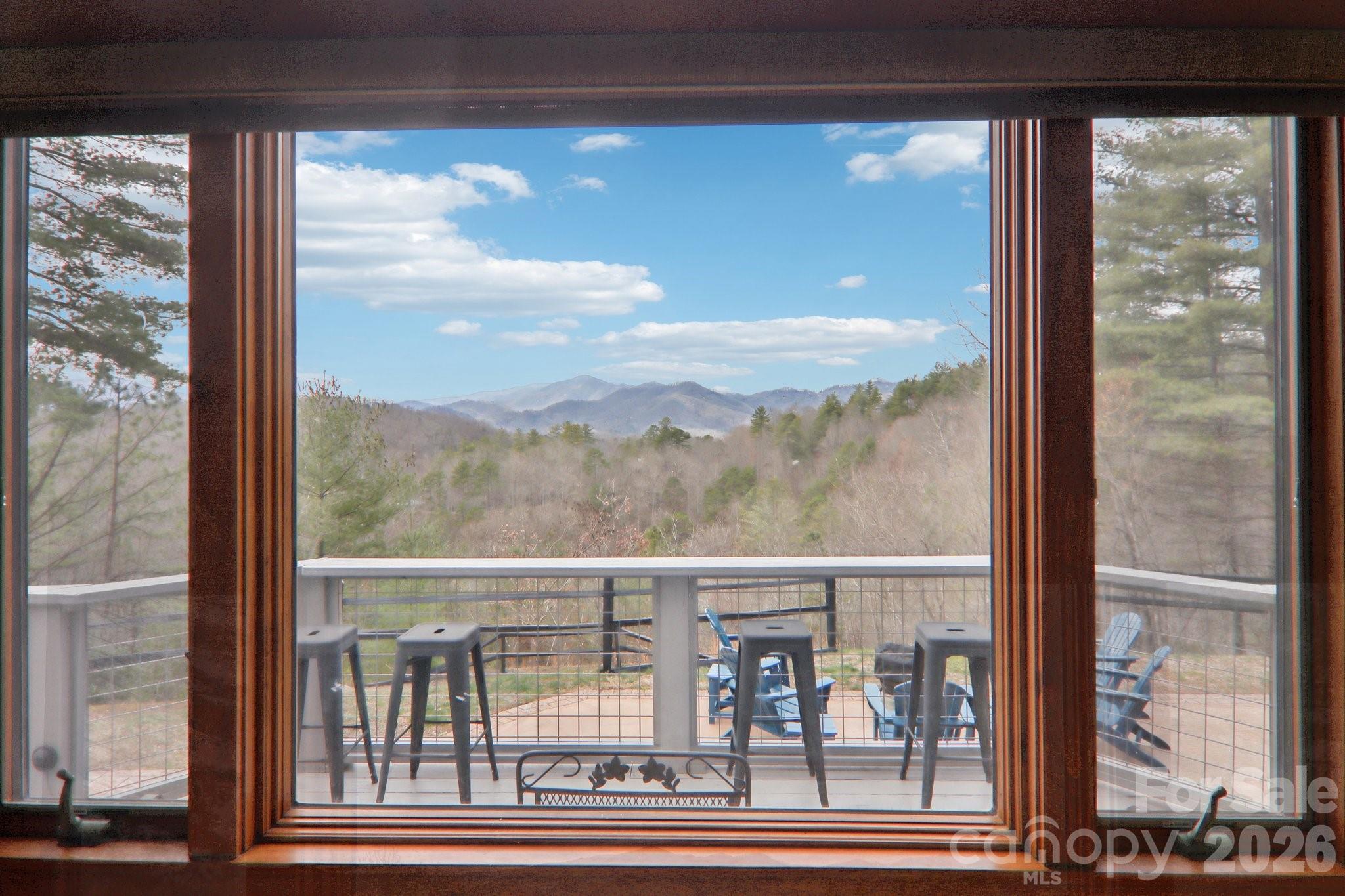 28 Nantahala Ridge — Bryson City
