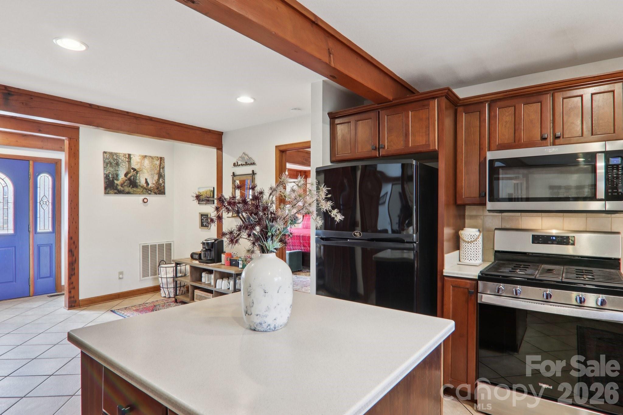28 Nantahala Ridge — Bryson City