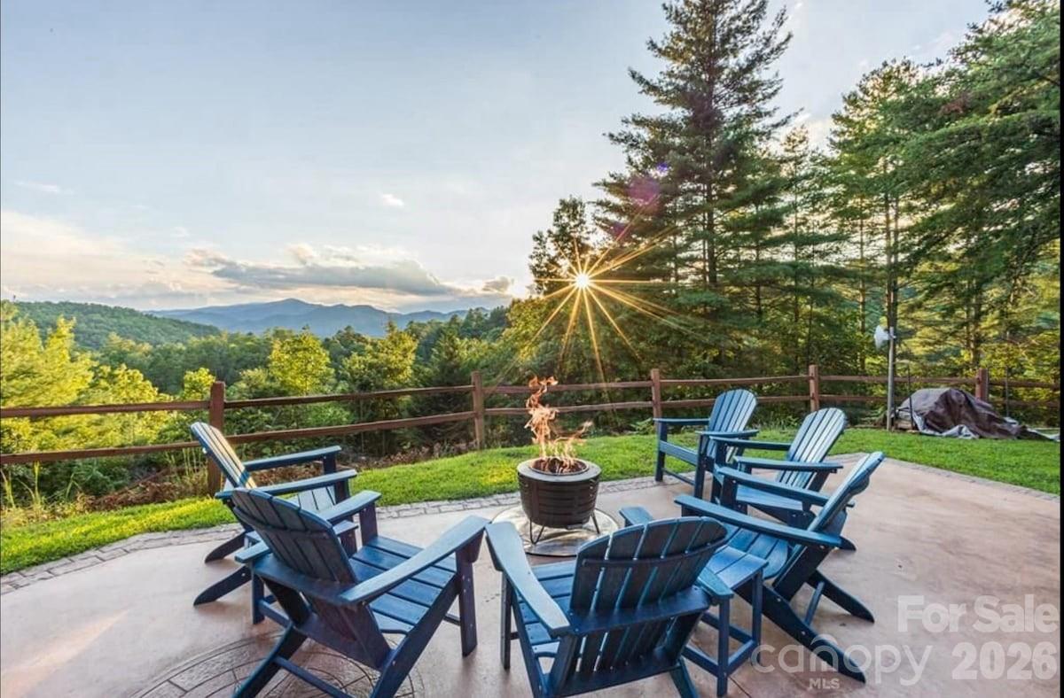 28 Nantahala Ridge — Bryson City