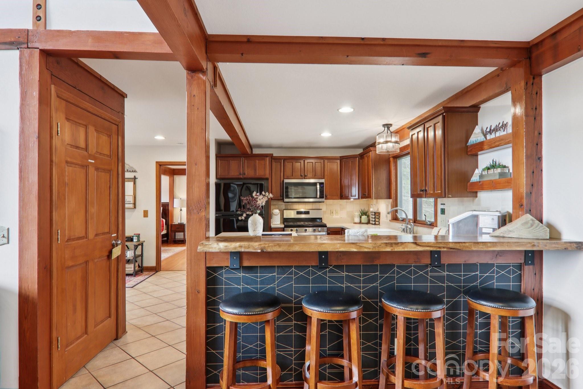 28 Nantahala Ridge — Bryson City