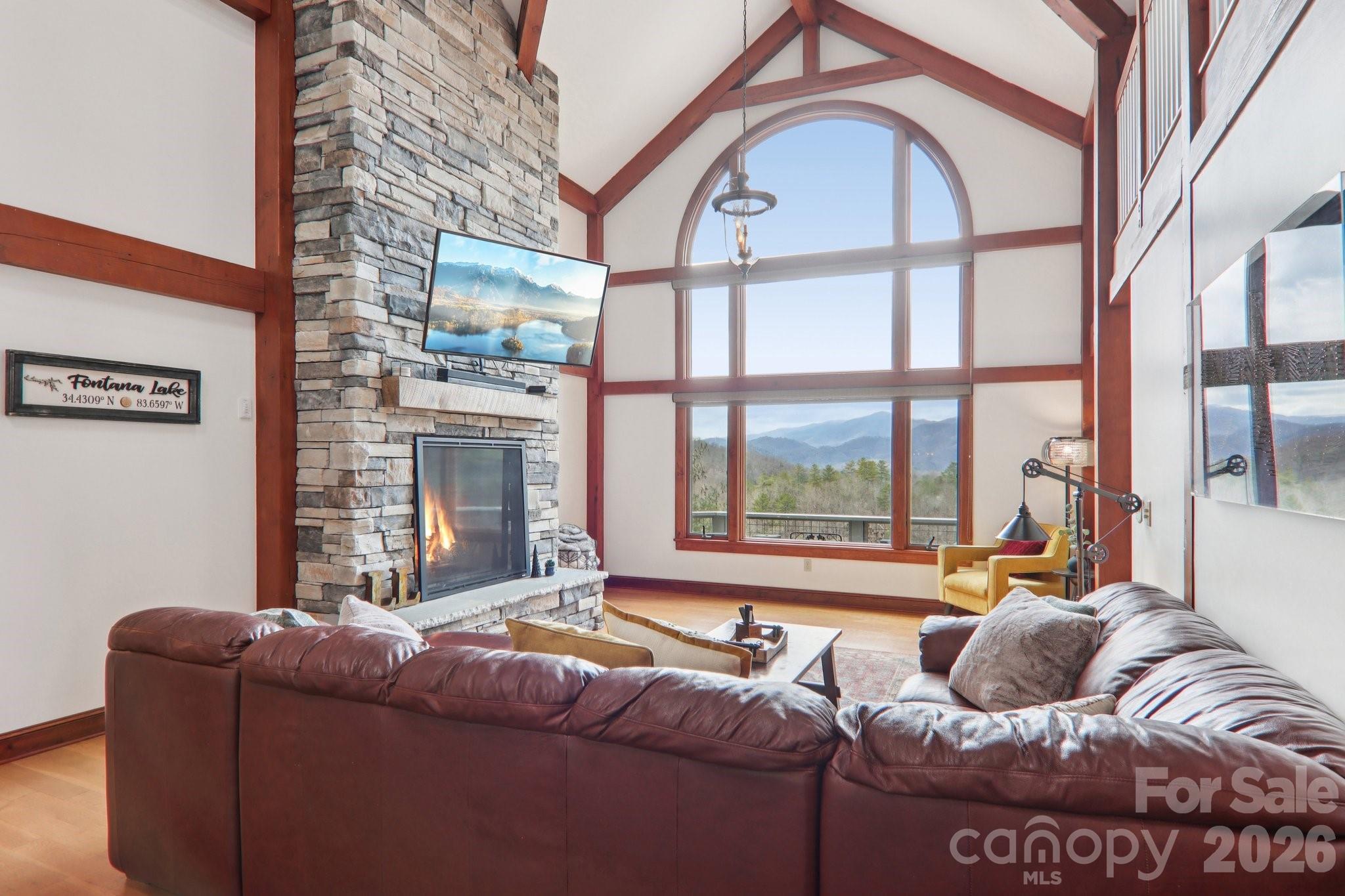 28 Nantahala Ridge — Bryson City