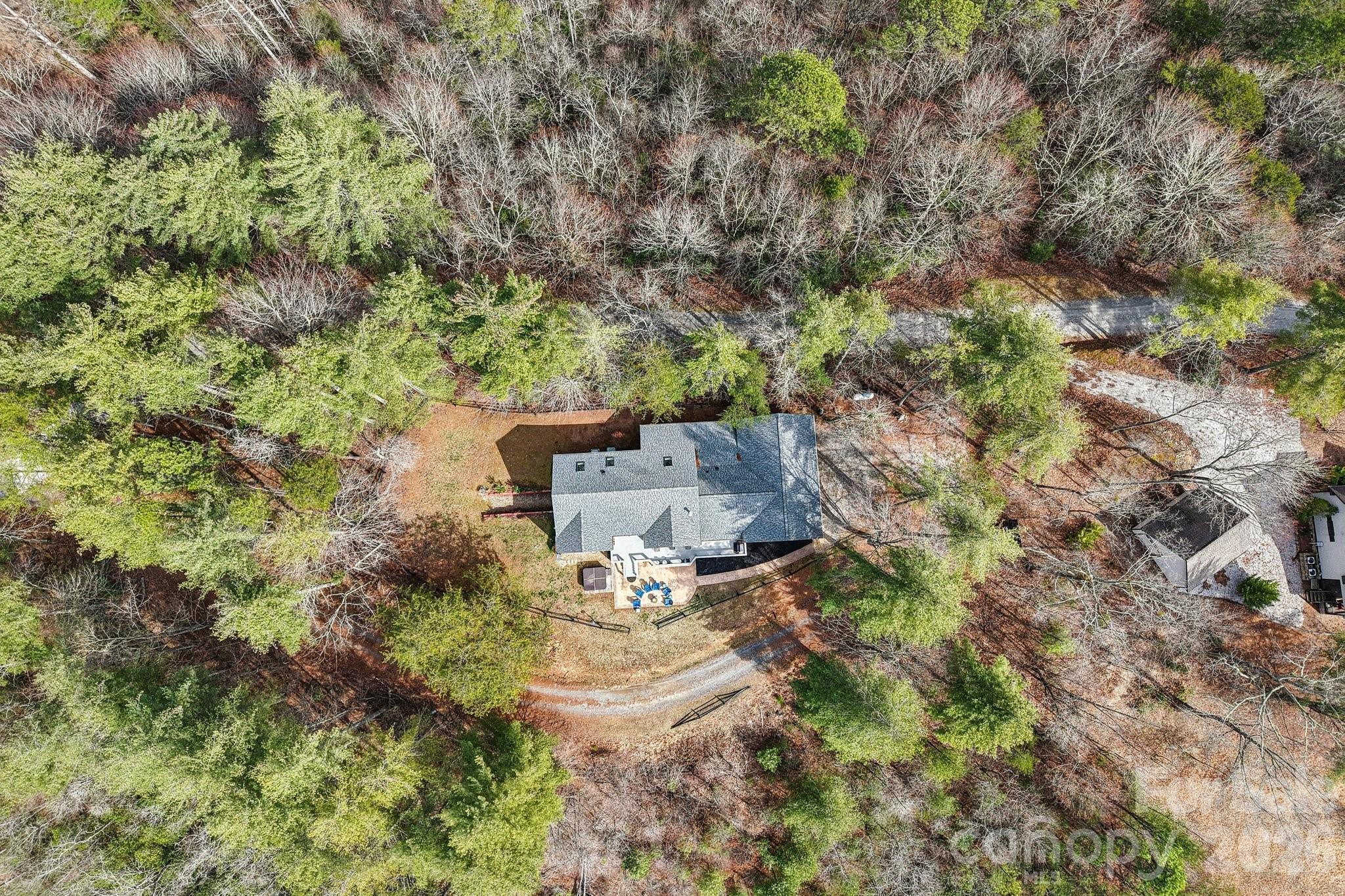 28 Nantahala Ridge — Bryson City