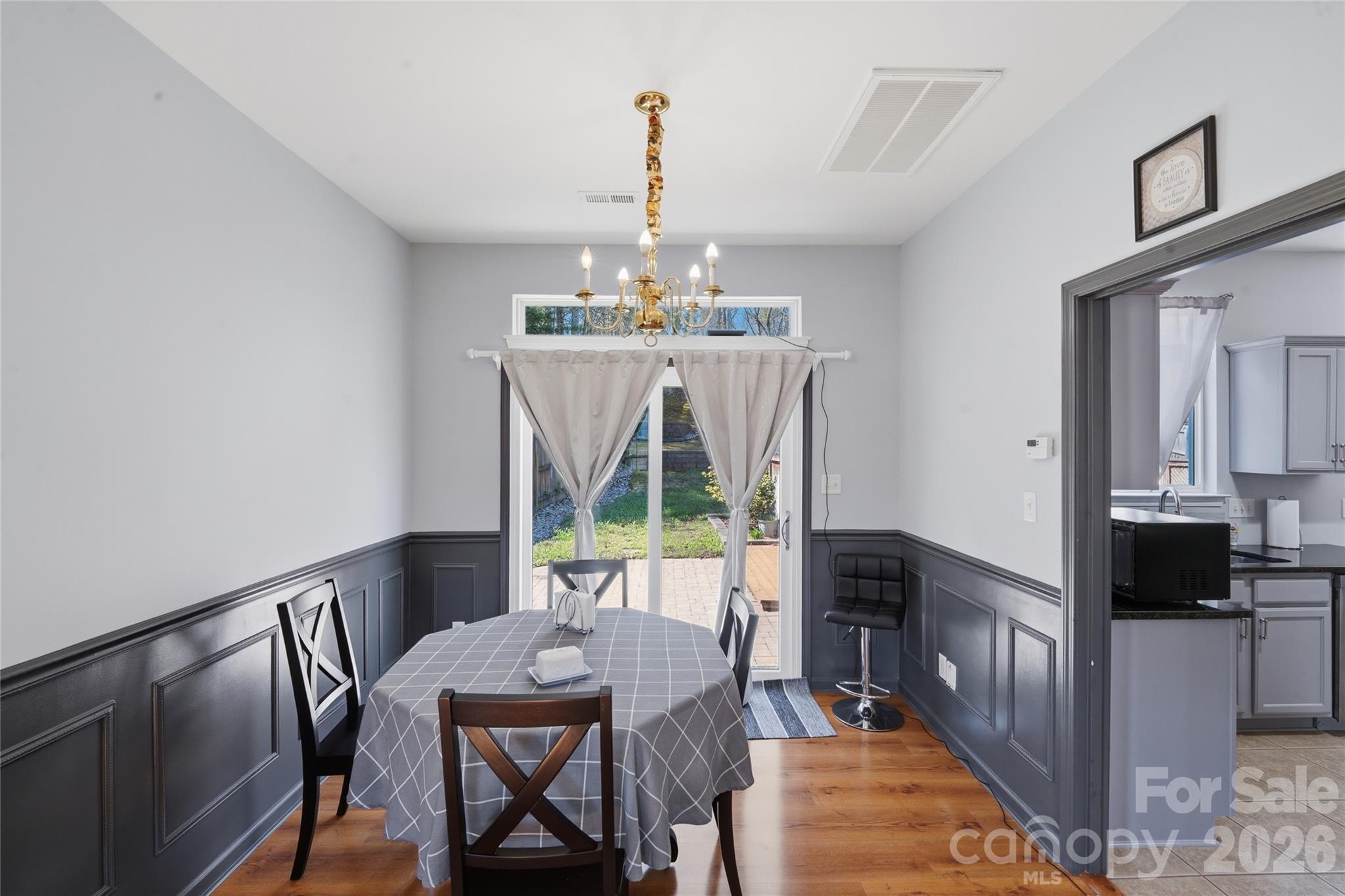 9541 Green Apple Drive — Charlotte