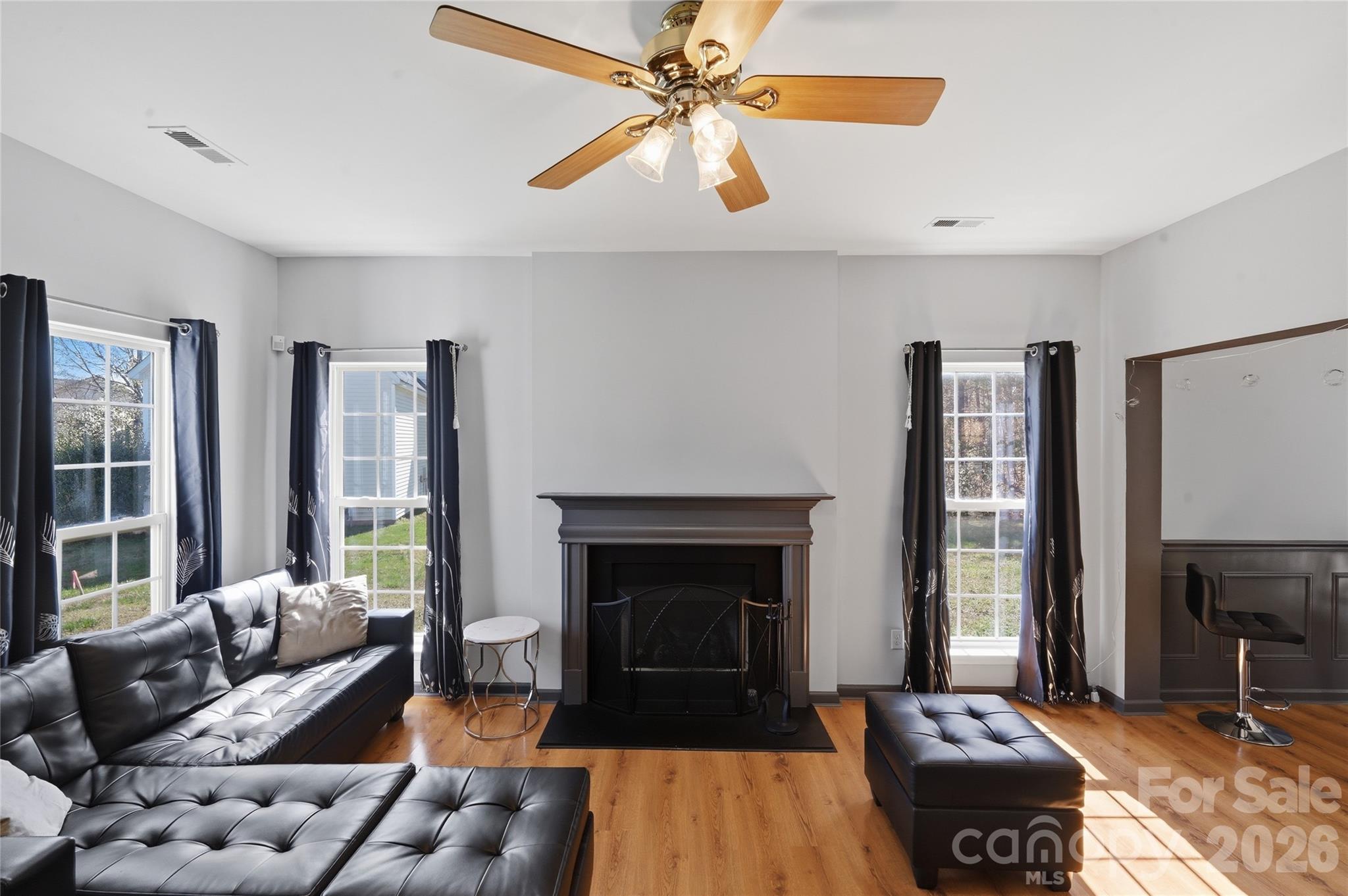 9541 Green Apple Drive — Charlotte