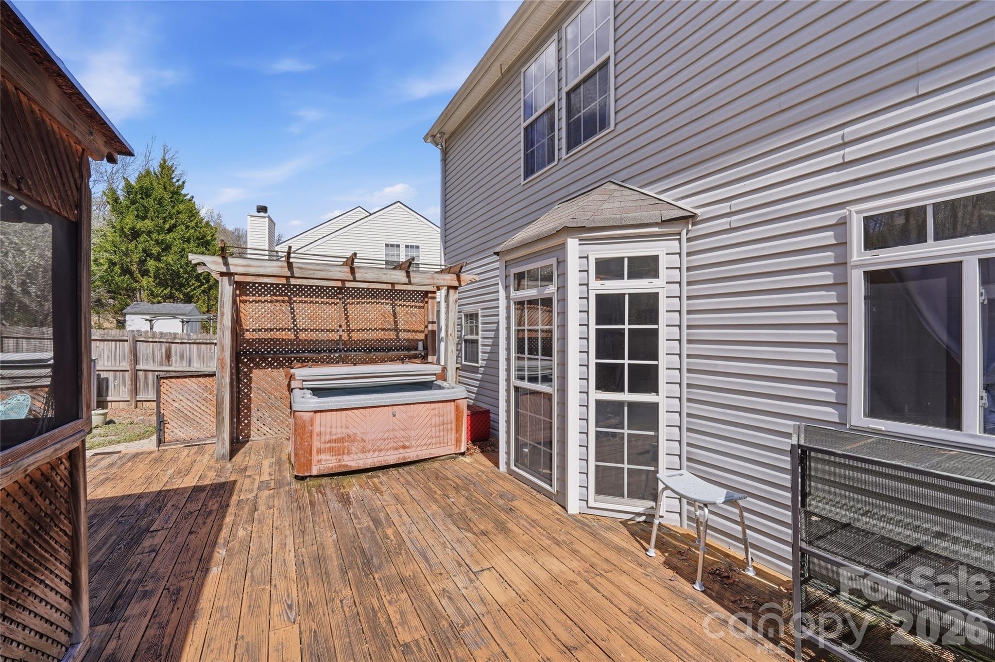 9541 Green Apple Drive — Charlotte