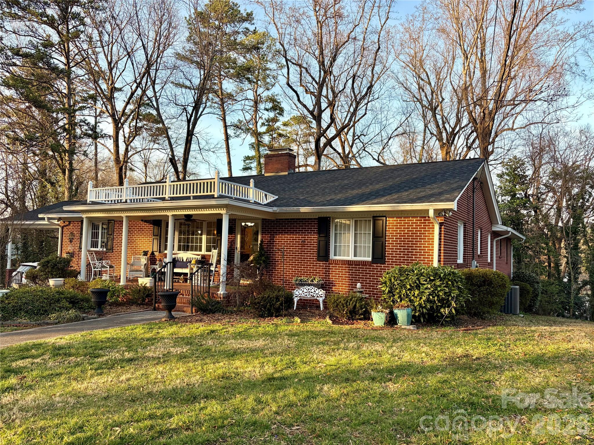 920 Paramount Circle — Gastonia