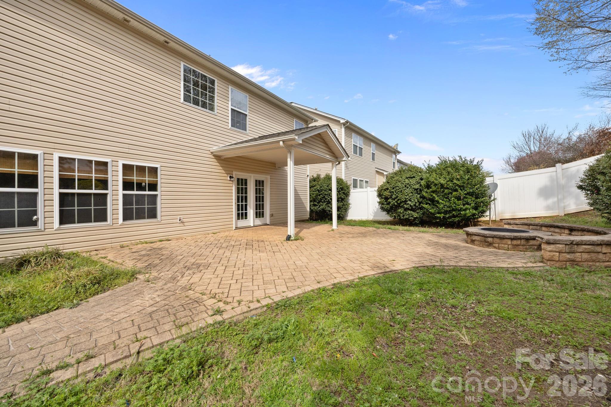 108 Sand Spur Drive — Mooresville