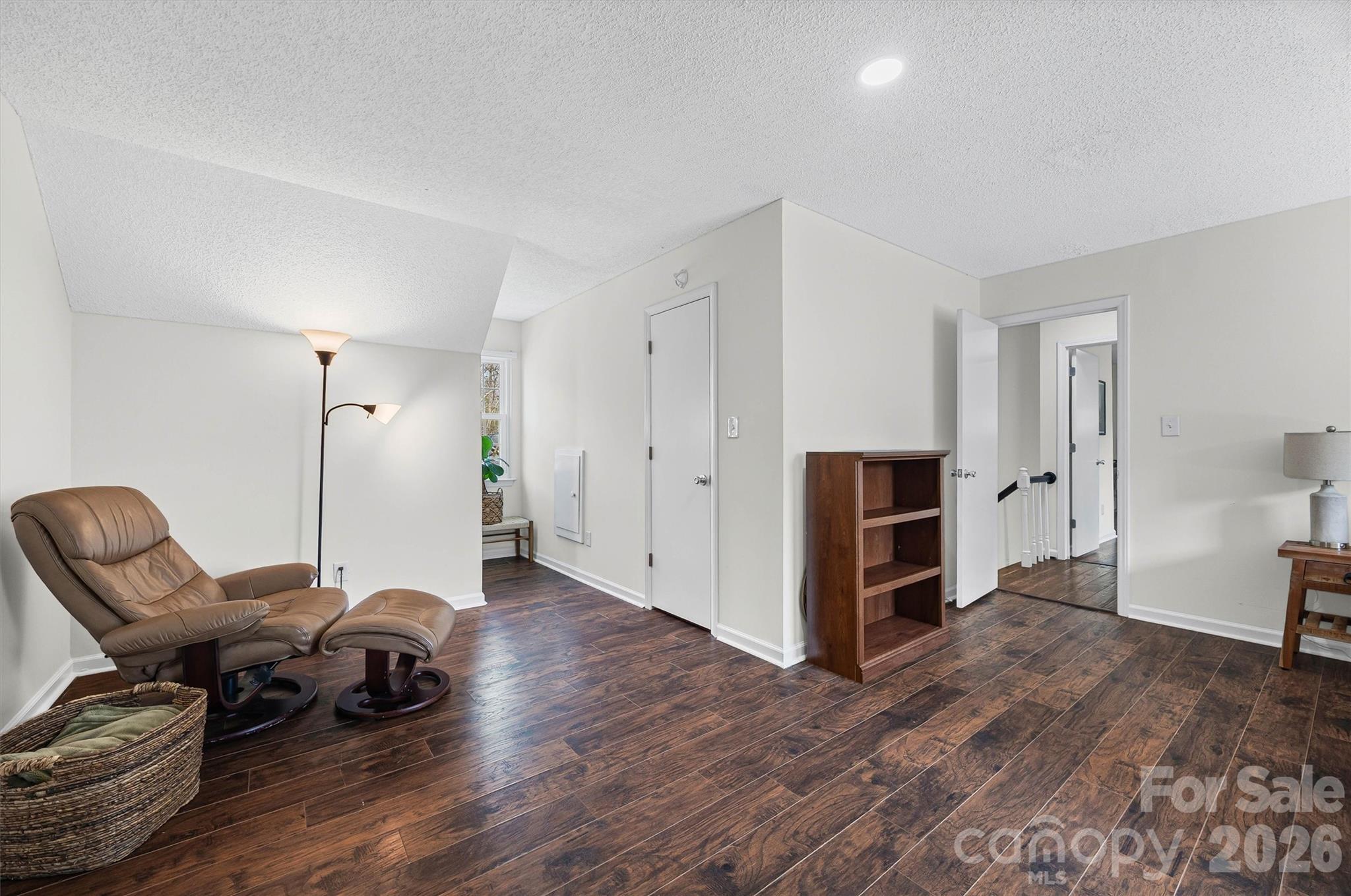 6104 Sunbridge Court — Charlotte