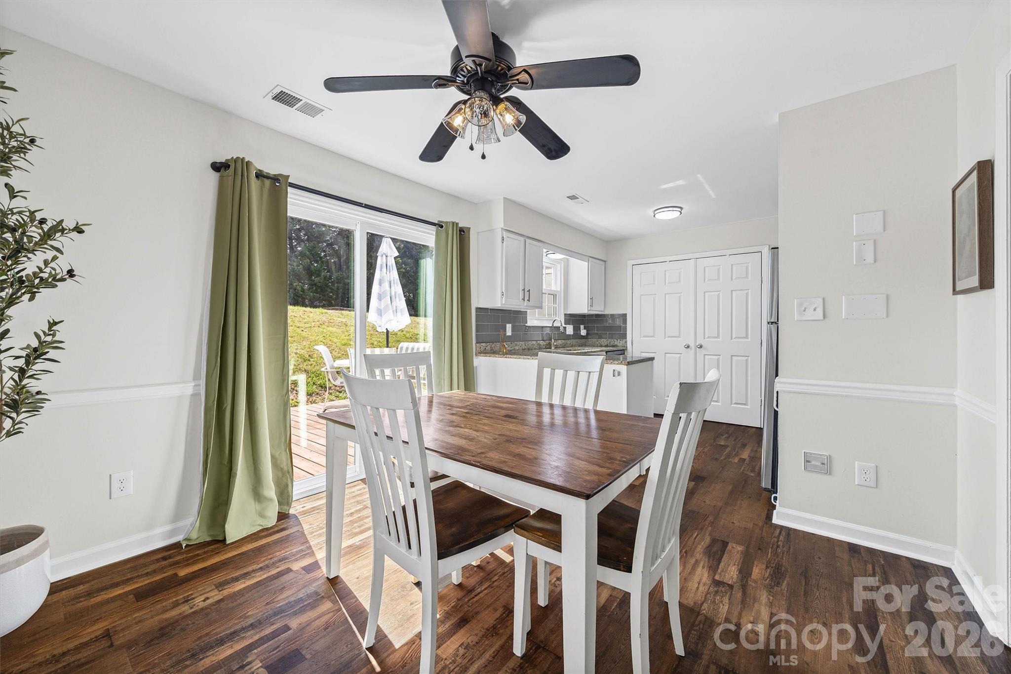 6104 Sunbridge Court — Charlotte