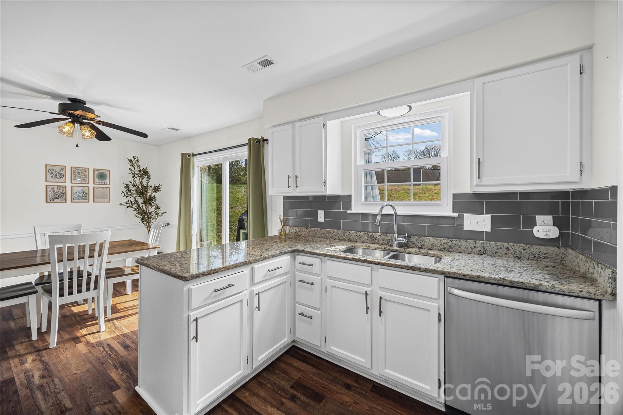6104 Sunbridge Court — Charlotte