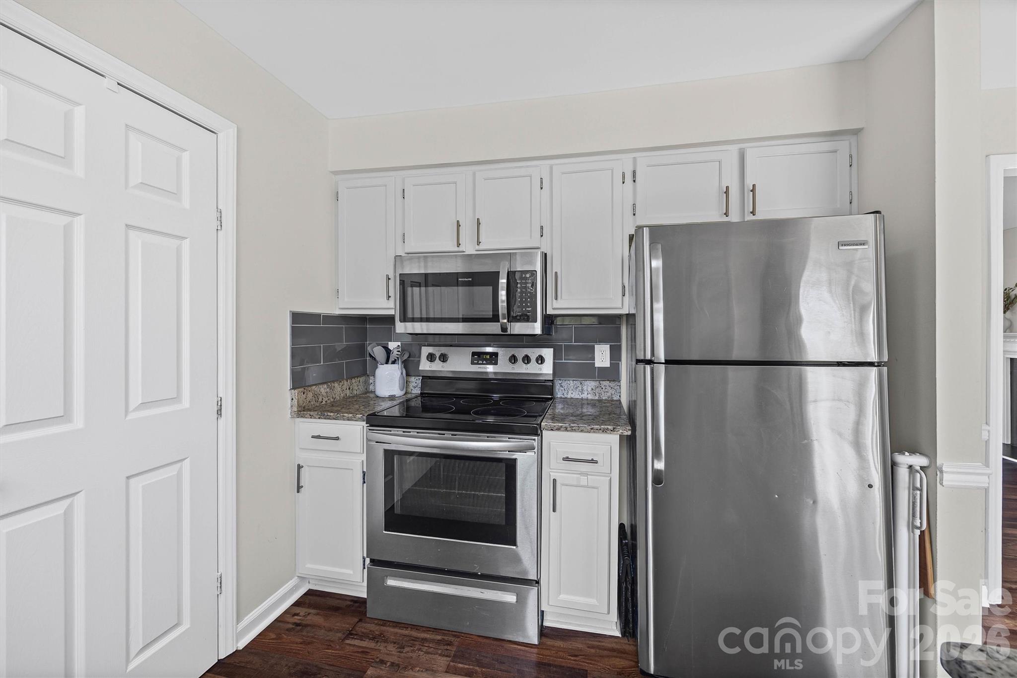 6104 Sunbridge Court — Charlotte
