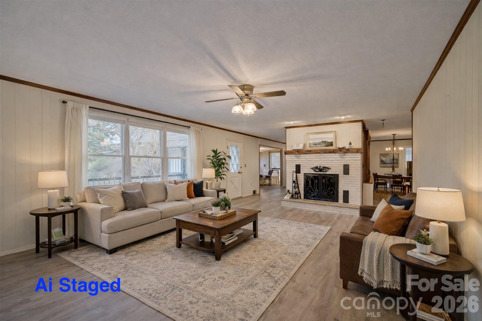 220 Grand View Lane — Burnsville