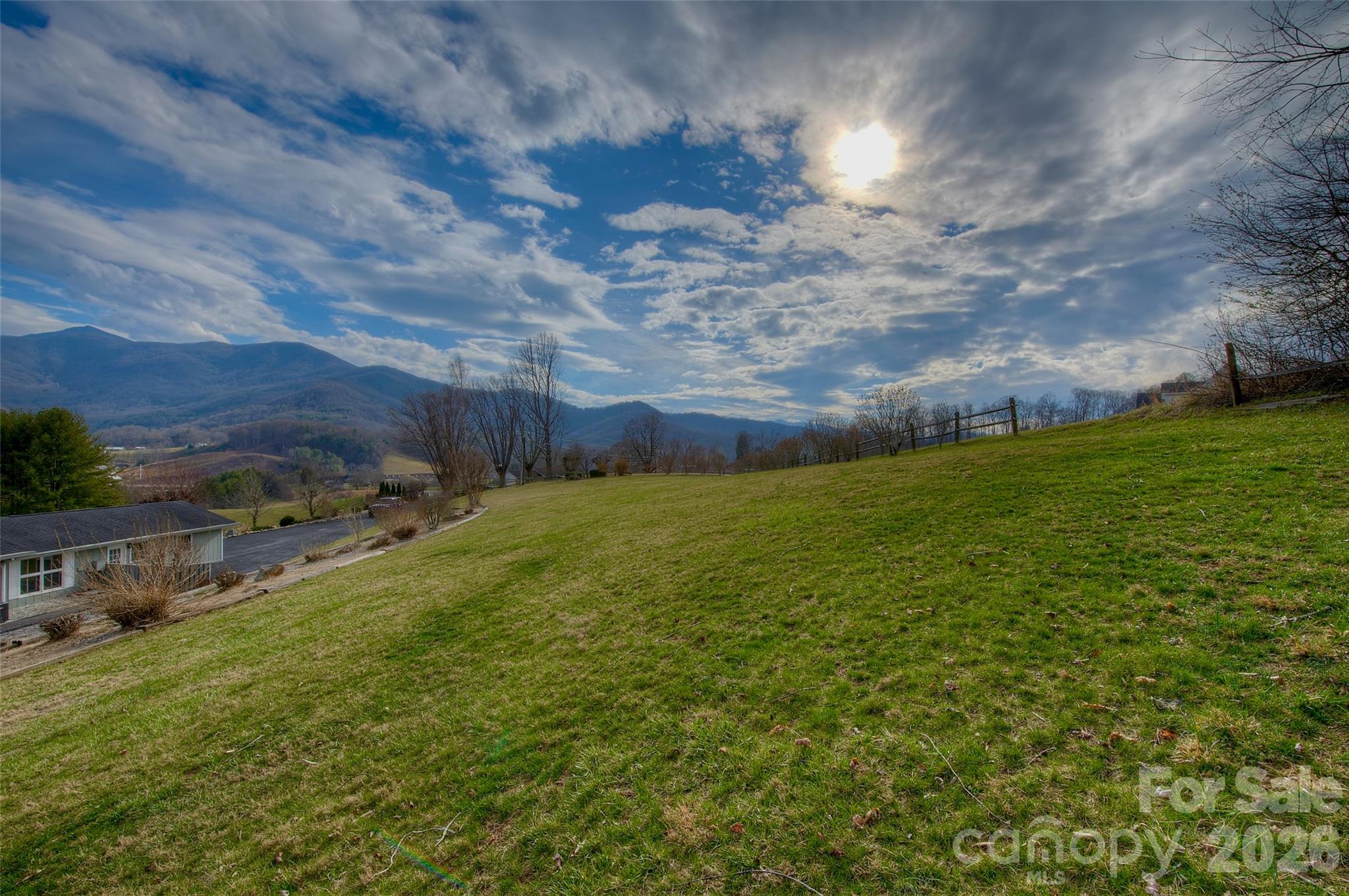 220 Grand View Lane — Burnsville