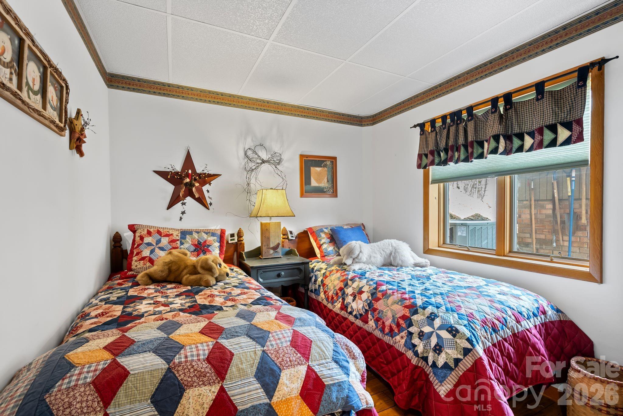 60 Little Creek Drive — Canton