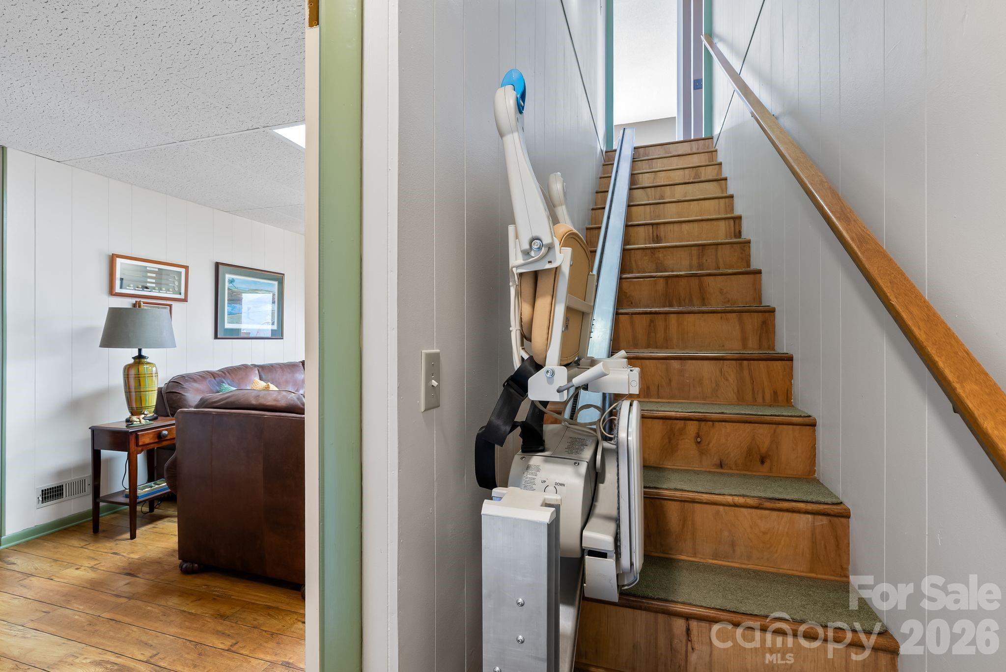 60 Little Creek Drive — Canton