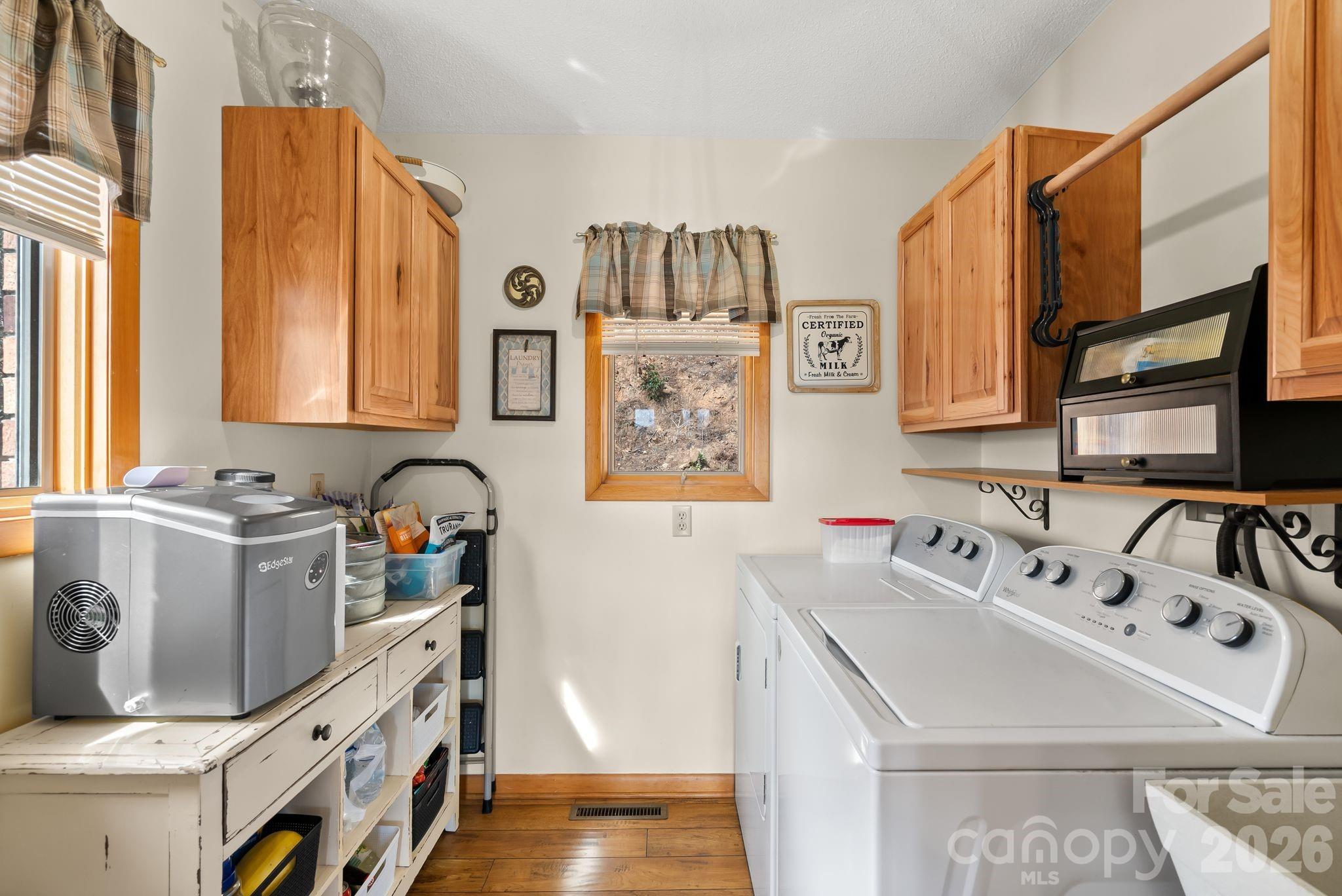 60 Little Creek Drive — Canton
